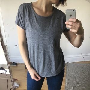 Loose gray/blue tee